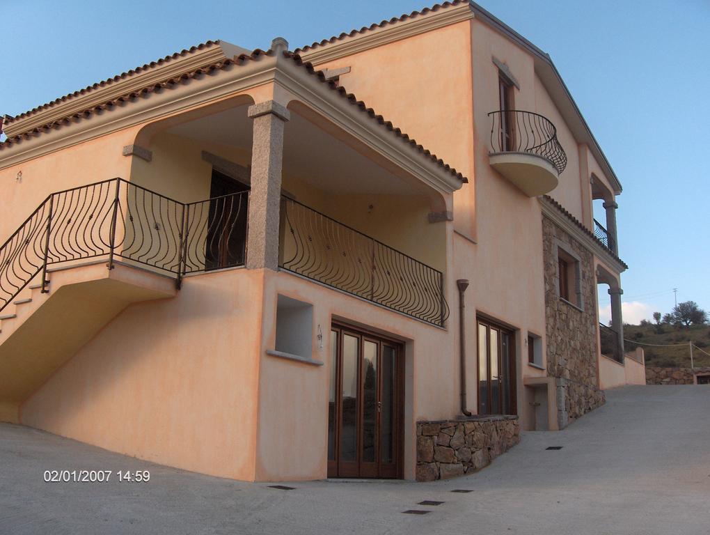 Dimora San Pietro Apartment Budoni Exterior foto